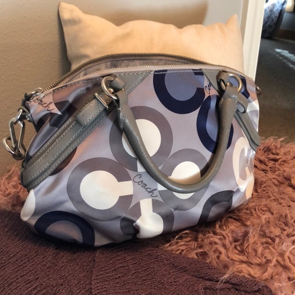 Coach purse - Picture 2 of 8